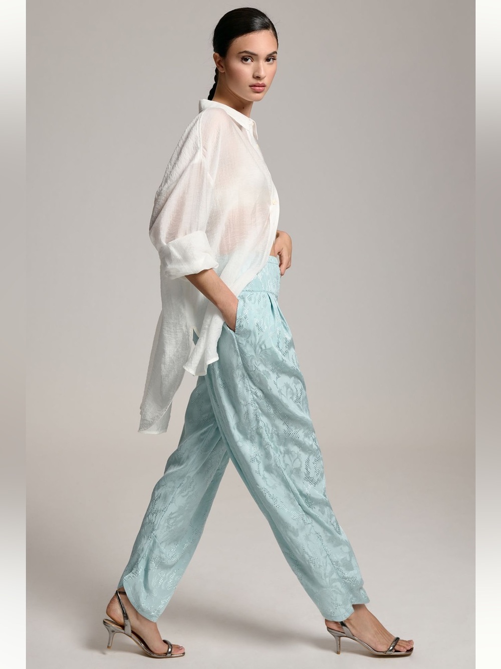 NWT Anthropologie Pleated Harem Pants in Sky Blue size medium